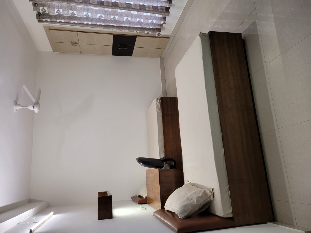 Room with study area